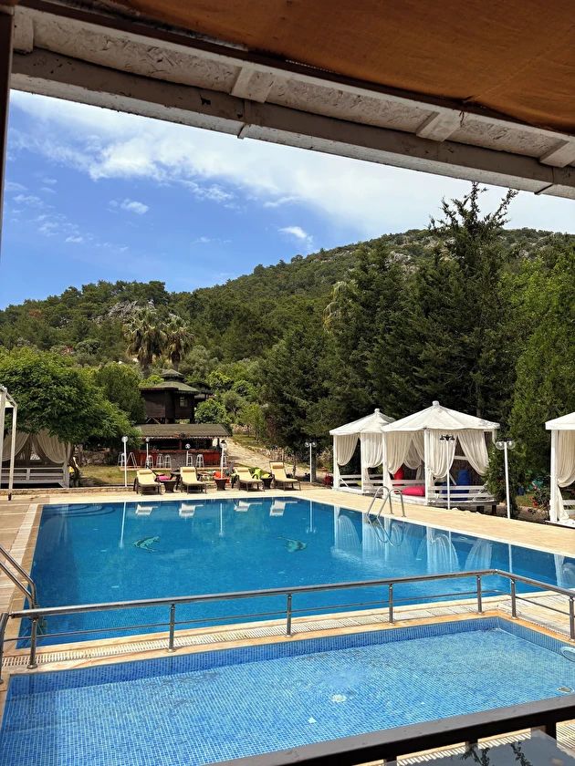 Otel